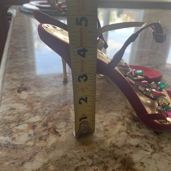 Heels - Picture 6 of 7